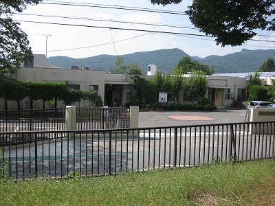 画像 校舎と虹
